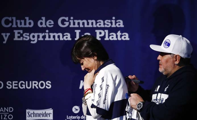 Diego Armando Maradona Arjantini salladı İşte o anlar...