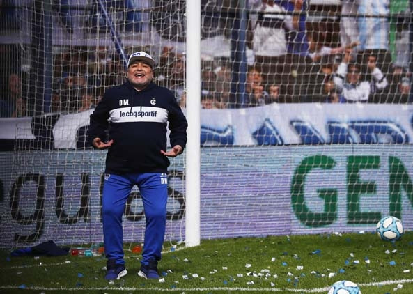 Diego Armando Maradona Arjantini salladı İşte o anlar...