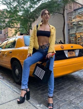 Emre Mor, Yağmur Taktaştan kırmızı kart yedi