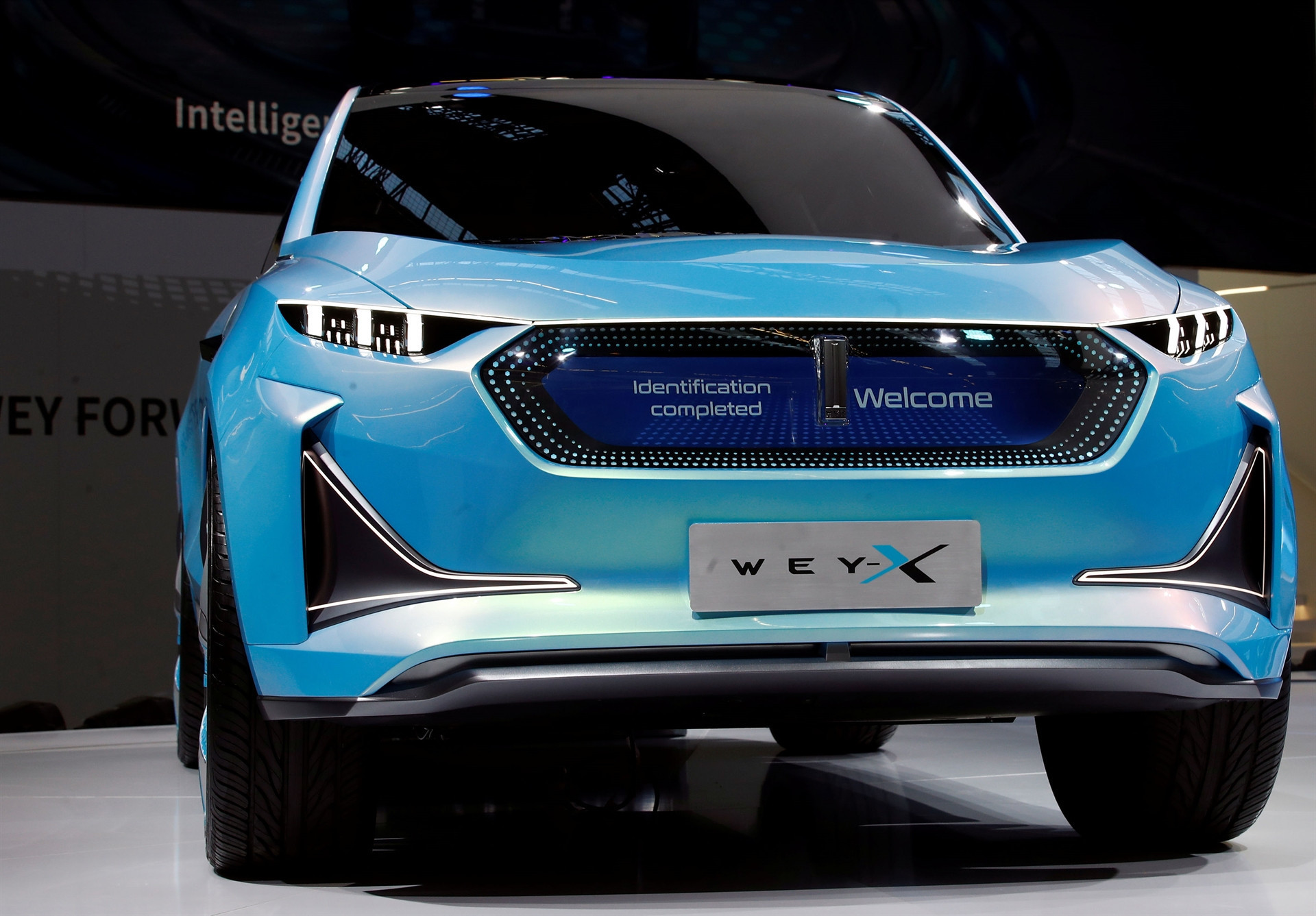 Dev fuara sayılı günler kaldı İşte yeni otomobillerin ilk görüntüleri