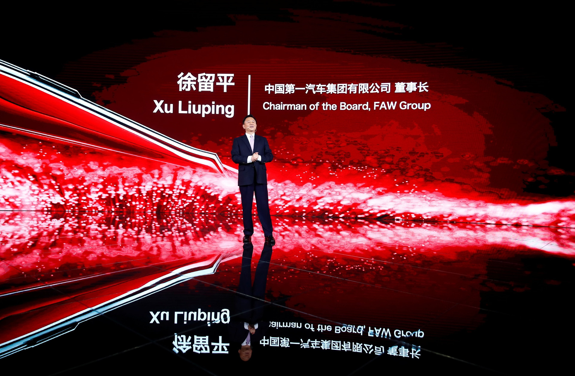 Dev fuara sayılı günler kaldı İşte yeni otomobillerin ilk görüntüleri