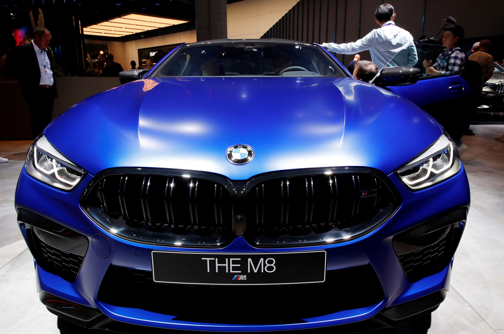 Dev fuara sayılı günler kaldı İşte yeni otomobillerin ilk görüntüleri