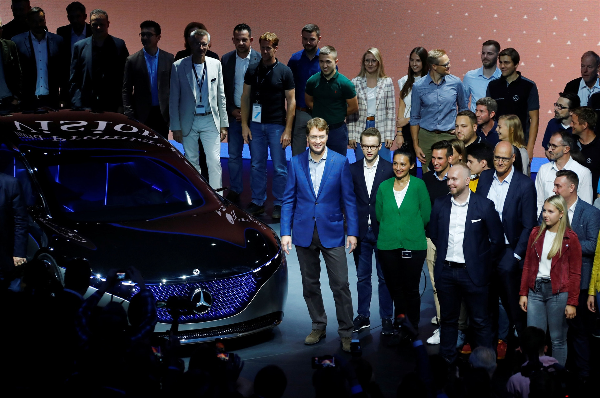 Dev fuara sayılı günler kaldı İşte yeni otomobillerin ilk görüntüleri