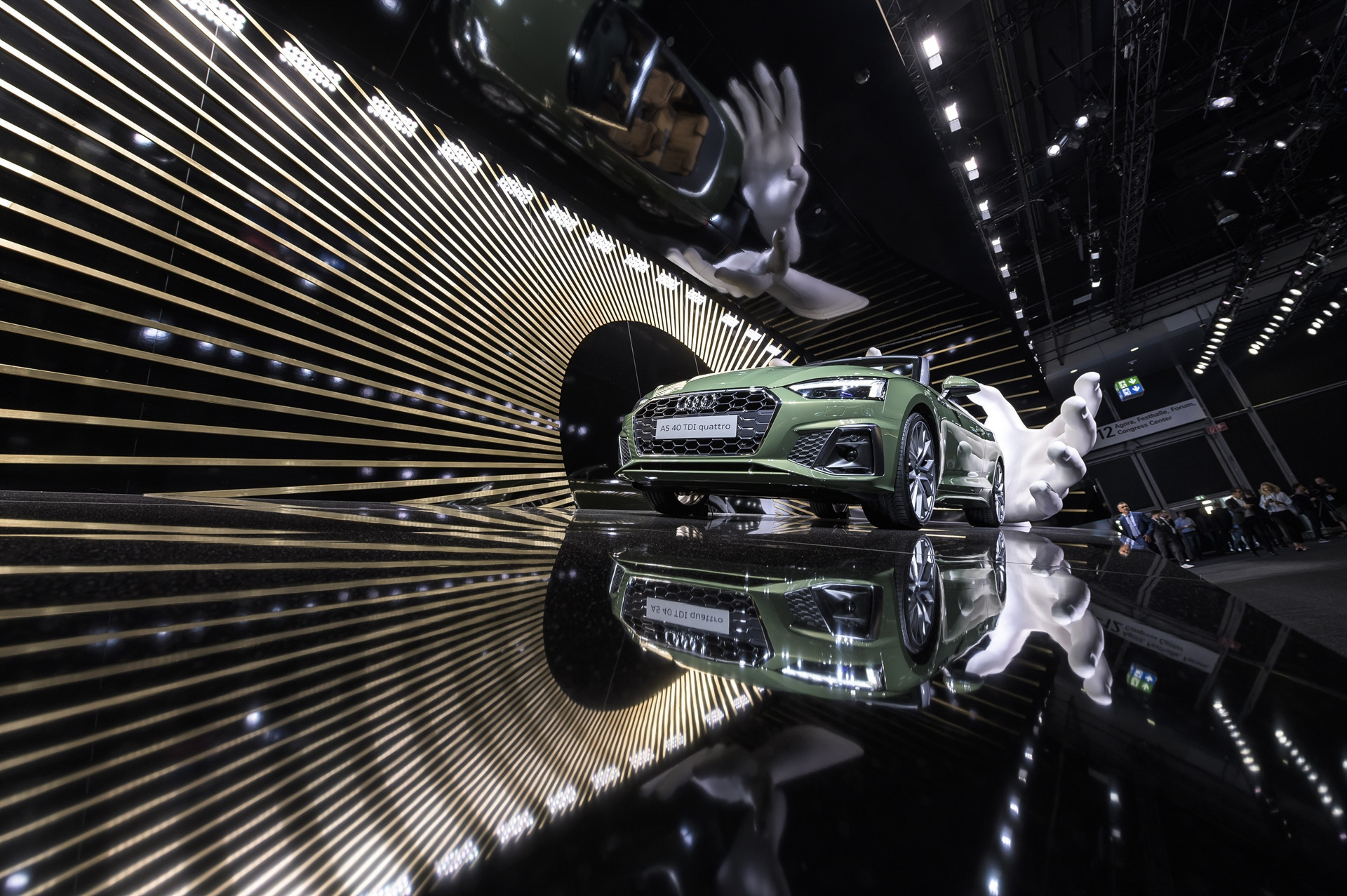 Dev fuara sayılı günler kaldı İşte yeni otomobillerin ilk görüntüleri