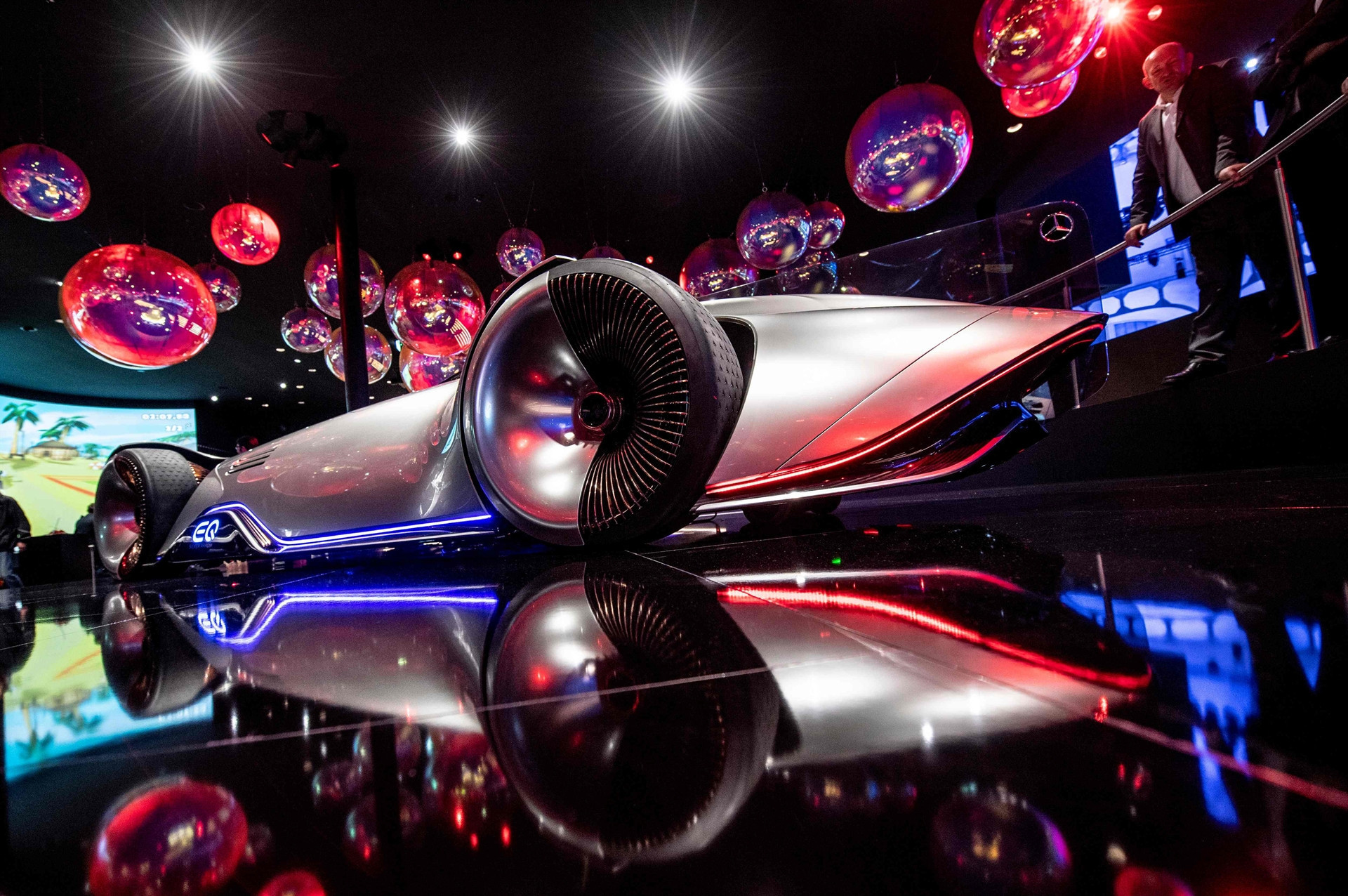 Dev fuara sayılı günler kaldı İşte yeni otomobillerin ilk görüntüleri