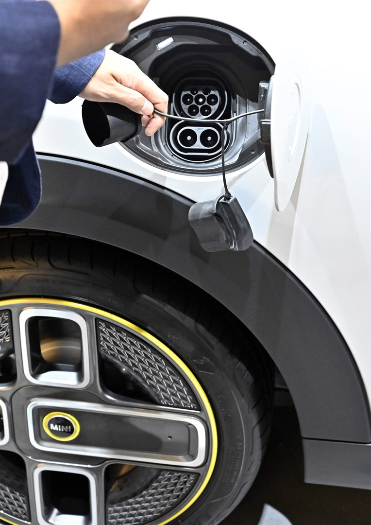 Dev fuara sayılı günler kaldı İşte yeni otomobillerin ilk görüntüleri