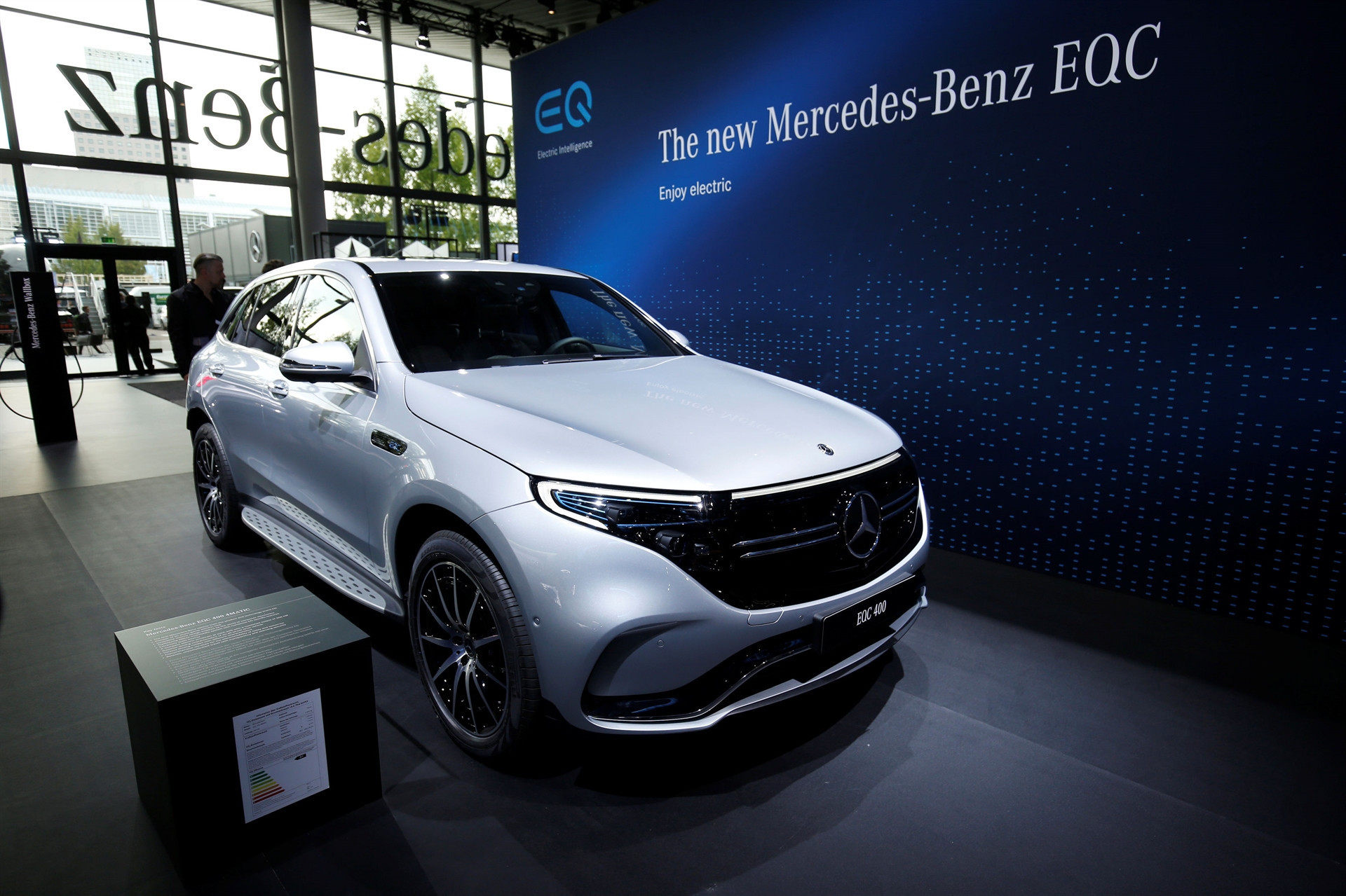 Dev fuara sayılı günler kaldı İşte yeni otomobillerin ilk görüntüleri