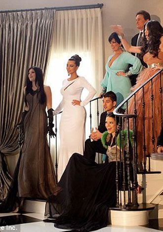 Kardashian’lardan yeni yıl kartı