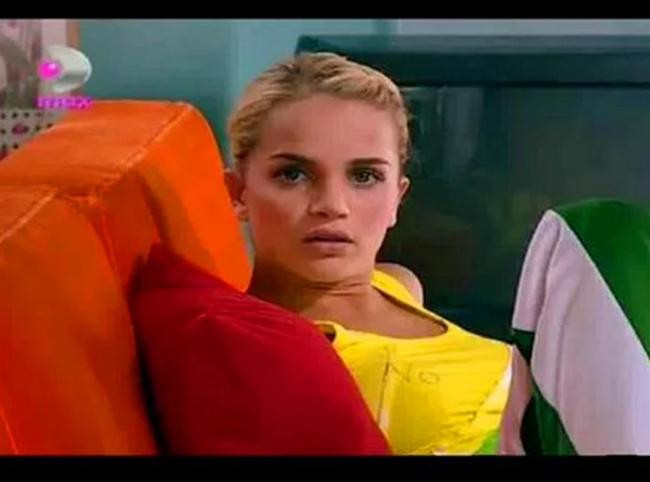 Kampüsistanın drama kraliçesi Arzu