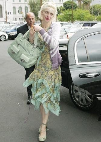 Dünyanın en kötü giyinen kadını