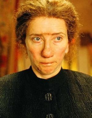 Kim isteyerek çirkinleşir