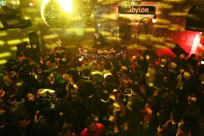 İstanbul’un en popüler barları İstanbul’un en popüler barları