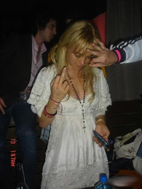 Ünlüler paparazzilere sinirlenince...