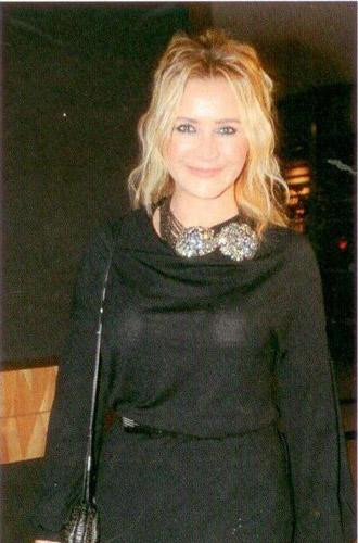 Aylin Tahircioğlu dostlarını ağırladı Aylin Tahircioğlu dostlarını ağırladı