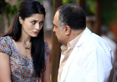 İffet dizisi kadrosundan fotoğraflar