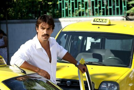 İffet dizisi kadrosundan fotoğraflar