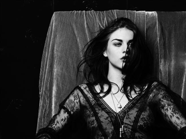 Frances Bean Cobaindn fotoğraflar..
