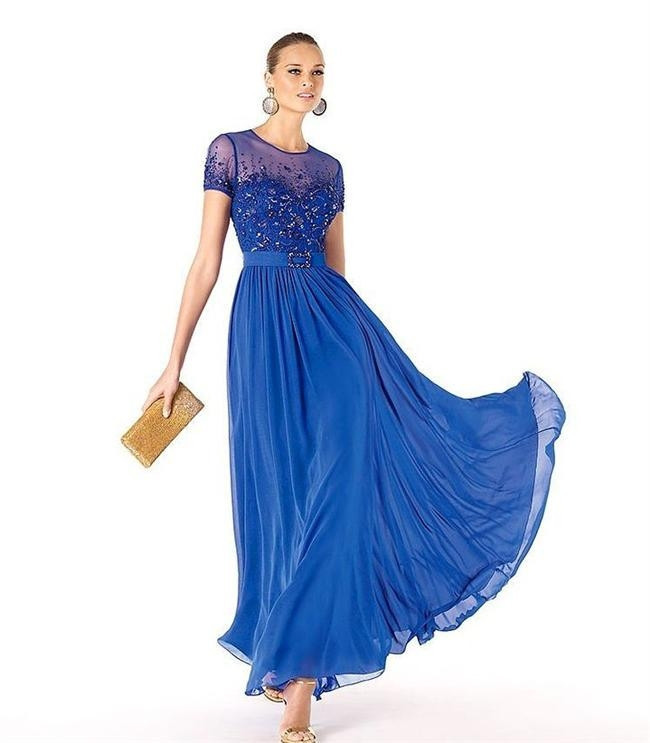 Anlam Yüklü 17 Kadın Elbisesi