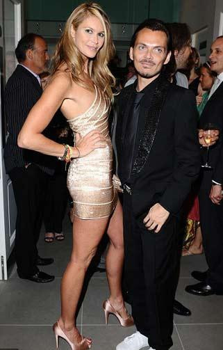 Bayan vücut sarktı