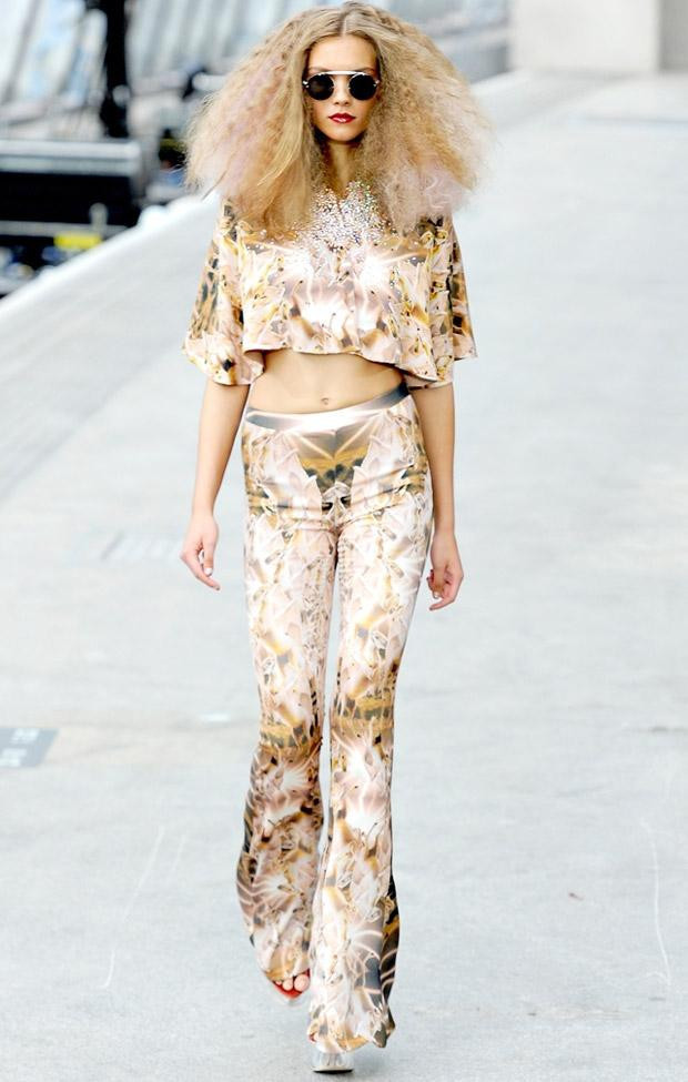 İspanyol paçalar yeni moda tutkumuz