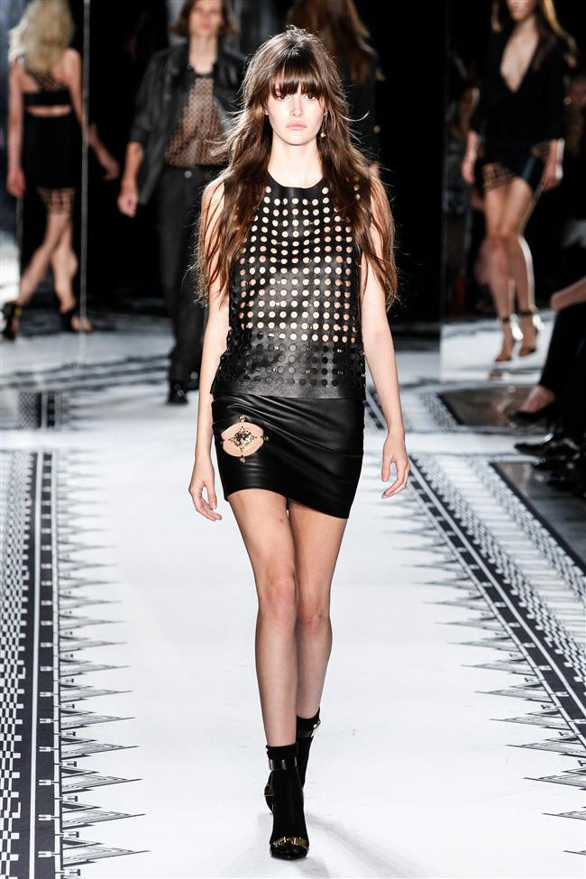 Versace 2015 İlkbahar-Yaz Koleksiyonu