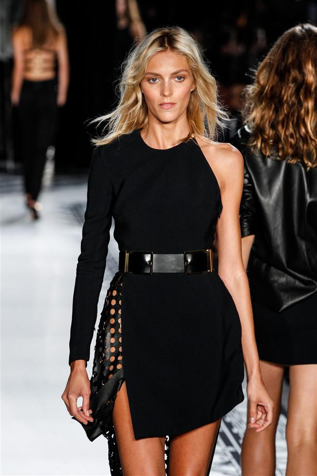 Versace 2015 İlkbahar-Yaz Koleksiyonu