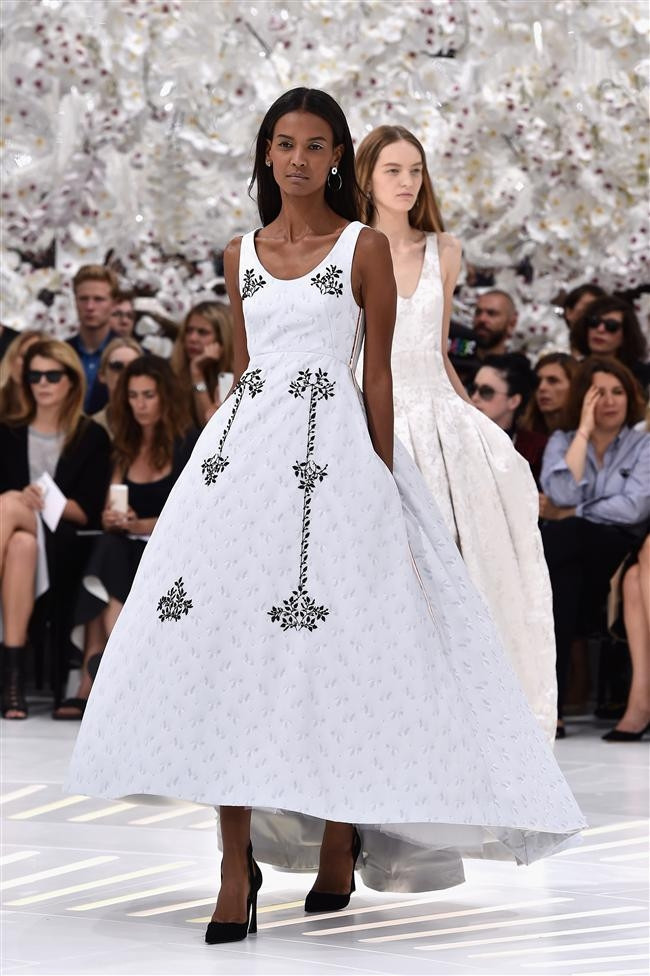 Paris Moda Haftası Christian Dior Koleksiyonu