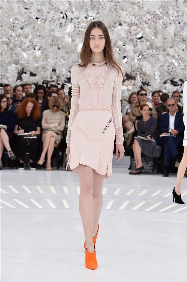 Paris Moda Haftası Christian Dior Koleksiyonu