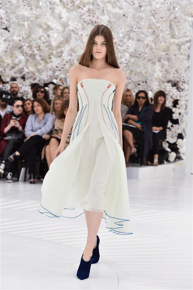 Paris Moda Haftası Christian Dior Koleksiyonu