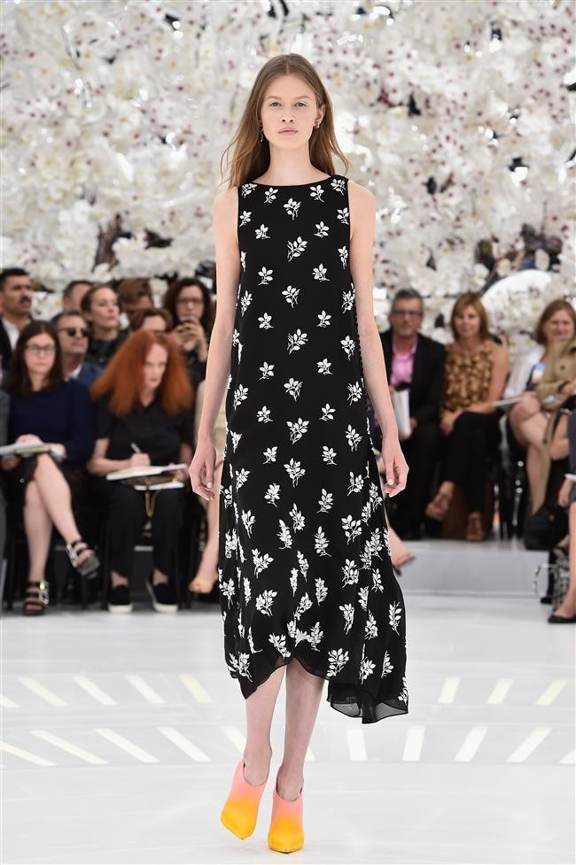 Paris Moda Haftası Christian Dior Koleksiyonu