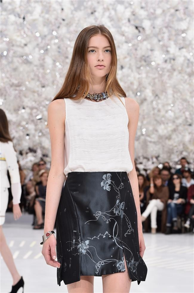 Paris Moda Haftası Christian Dior Koleksiyonu
