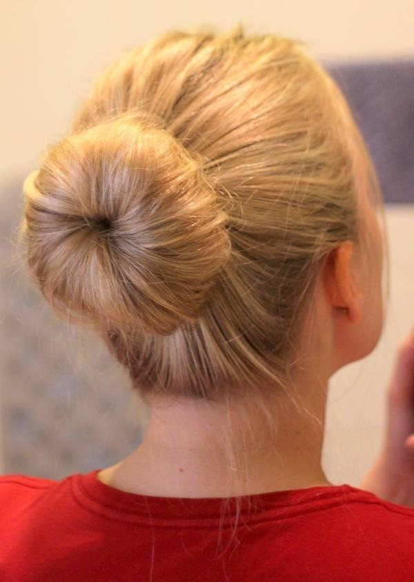 Kolaylıkla Yapabileceğiniz Yılbaşı Saç Modelleri