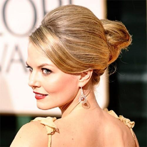 Kolaylıkla Yapabileceğiniz Yılbaşı Saç Modelleri