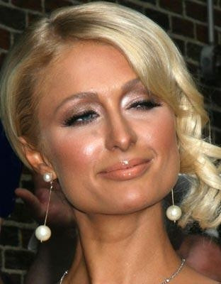 Ünlülerin Dehşet Veren Makyaj Hataları