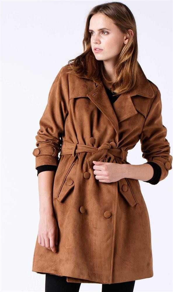 Her yerde, her zaman ve her şeyin üzerine giyebilir, renginin de her şeyle uyum sağlamasından dolayı kolaylıkla kullanabilirsiniz. İki düğmeli, vücudu saran, kuşaklı, kemerli, kruvaze, kısa, uzun gibi seçeneklerden istediğinizi tercih edebilirsiniz.Bu sezon yeni giysileriniz arasına ekleyeceğiniz kamel bir paltoyla yanlış yapmanız mümkün değil DEFACTO - 139,99 TL Her yerde, her zaman ve her şeyin üzerine giyebilir, renginin de her şeyle uyum sağlamasından dolayı kolaylıkla kullanabilirsiniz. İki düğmeli, vücudu saran, kuşaklı, kemerli, kruvaze, kısa, uzun gibi seçeneklerden istediğinizi tercih edebilirsiniz.Bu sezon yeni giysileriniz arasına ekleyeceğiniz kamel bir paltoyla yanlış yapmanız mümkün değil DEFACTO - 139,99 TL