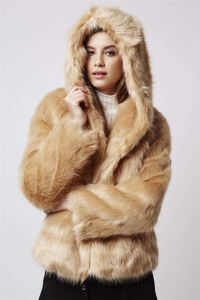 Vazgeçilmez Bir Klasik Kamel Kabanların Fiyatları Vazgeçilmez Bir Klasik Kamel Kabanların Fiyatları