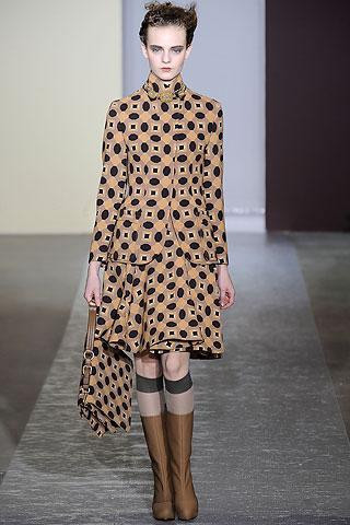 Grafik desenler nasıl giyilir