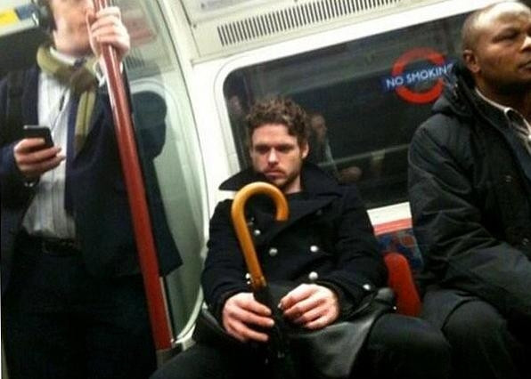 Halkın Arasına Karışan Metrodaki 30 Ünlü