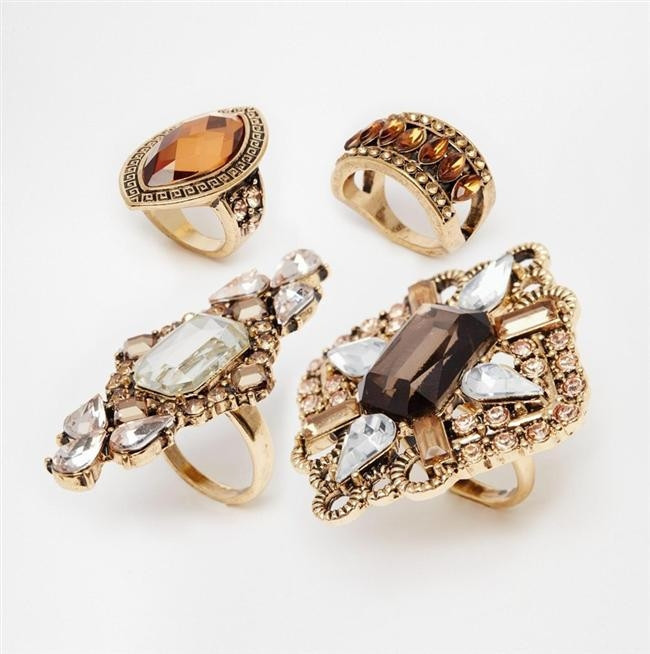 Yılbaşı Akşamına Özel Aksesuarlar ve Fiyatları