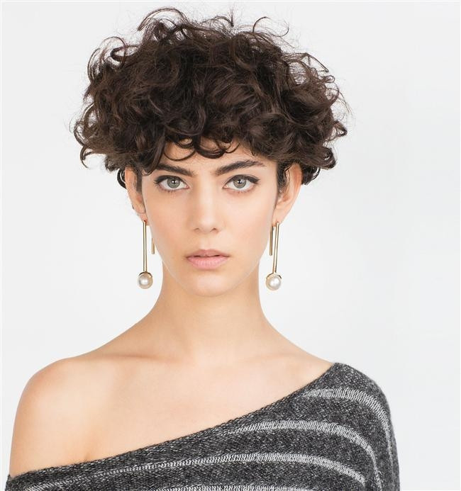 Yılbaşı Akşamına Özel Aksesuarlar ve Fiyatları