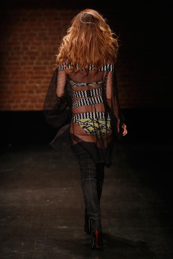 Mercedes-Benz Fashion Weekten Renkli Görüntüler