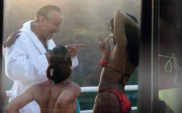 Alison Jacksonın objektifinden Ünlülerin Mahremi