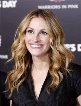 JULIA ROBERTS