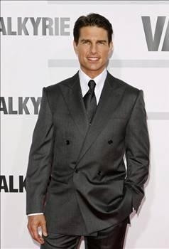 TOM CRUISE