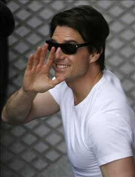 TOM CRUISE