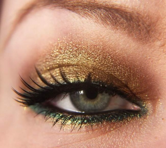 Işıltılı göz makyajı nasıl yapılır