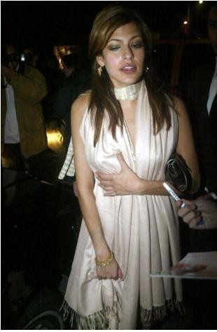 Eva Mendes uyuşturucu bağımlılığı yüzünden tedavi gördü. Kafein bağımlısı ünlüler
