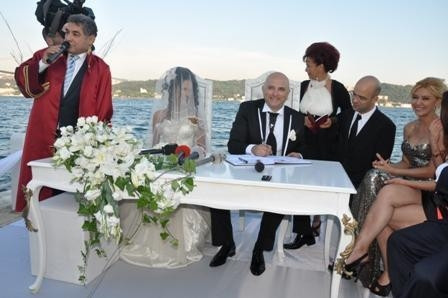 Yavuz Seçkin evlendi