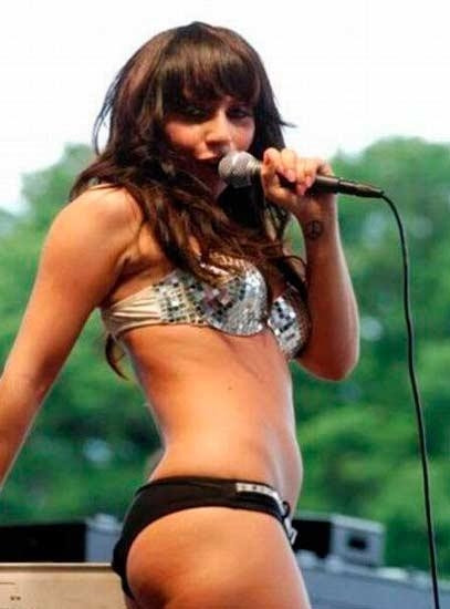 Çareyi soyunmakta buldular