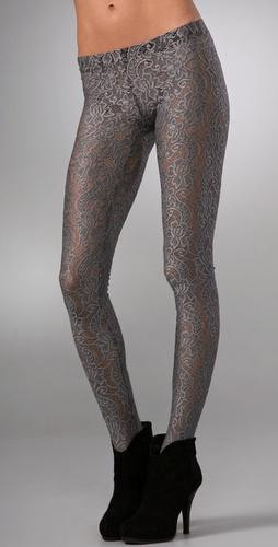 Desenli ve renkli bacaklar heyecanlandırıyor